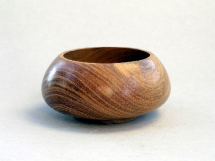 00 05 Black Locust Bowl 01